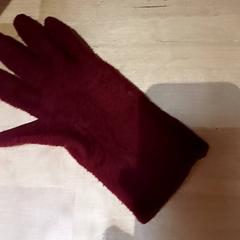 Handschuhe, gemeldet von IKEA Tours über iLost