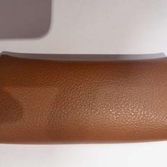 Étui à lunettes marron, a été signalé par TCL utilisant iLost