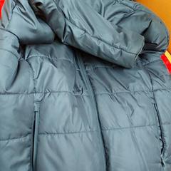 Kleding - Jas, som rapportert av Centraal magazijn ved bruk av iLost