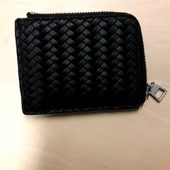 حقائب حمل وحقائب اليد، كما تم الإبلاغ عنه بواسطة RET عبر iLost