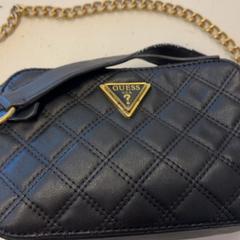 Väska Van der weg, rapporterat av HTM med iLost