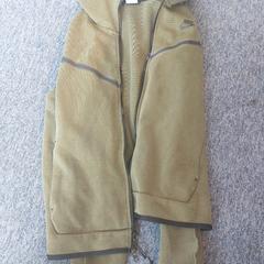 Bluza z kapturem, zgłoszono przez EBS OV Poeldijk przy użyciu iLost