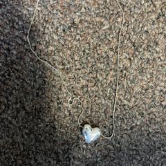 Halskjede Hartje, som rapportert av Burgers' Zoo ved bruk av iLost