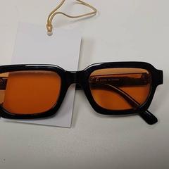 Lentes, segundo informou Centraal magazijn usando iLost