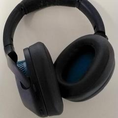 Produtos electrónicos hoofdtelefoon zwart, segundo informou Regio Antwerpen - Brussel usando iLost