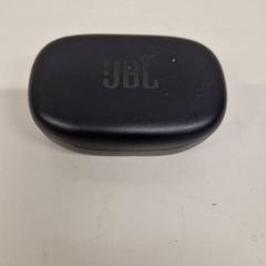 Airpods case iPod, zoals gemeld door Transdev Gooi en Vechtstreek met iLost