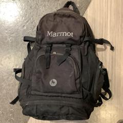Mochila zwart van merk Marmot, segundo informou Gemeente Amsterdam usando iLost