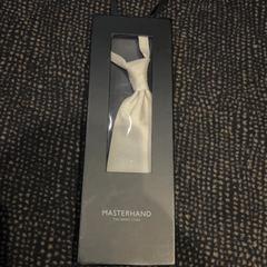 Corbata, segons ha informat Van der Valk Hotel Utrecht mitjançant iLost