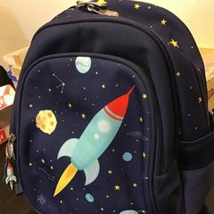 バックパック がiLostで Qbuzz U-OV によって報告されました