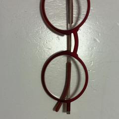 Ulleres, segons ha informat Koninklijk Theater Carré mitjançant iLost