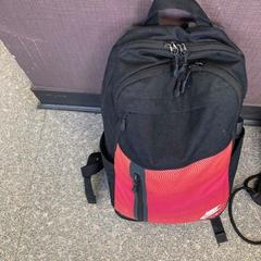 Ryggsekk, som rapportert av Regio Oost-Vlaanderen ved bruk av iLost