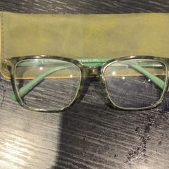 Briller, som rapportert av Van der Valk Hotel Utrecht ved bruk av iLost