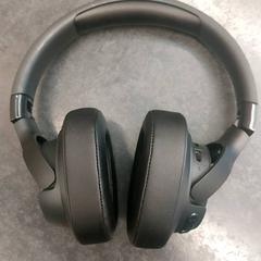 Slúchadlá, ako bolo nahlásené Rotterdam The Hague Airport pomocou iLost