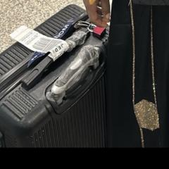 حقيبه سفر، كما تم الإبلاغ عنه عبر iLost