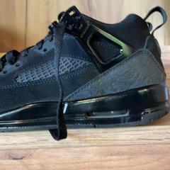 But Zwart, zgłoszono przez Attractie- & Vakantiepark Slagharen przy użyciu iLost