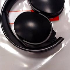 Auriculares Zwart, segundo informou Vrije Universiteit Amsterdam usando iLost