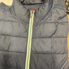 Vest, zoals gemeld door Designer Outlet Roosendaal met iLost