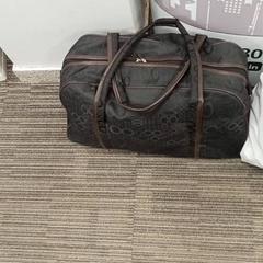 حقيبة حمل، كما تم الإبلاغ عنه بواسطة محطة الرياض (الرياض) عبر iLost