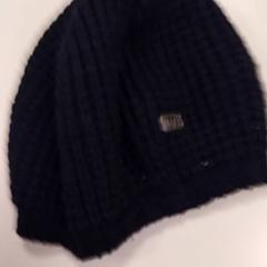 Gorro Blauw, ha sido reportado por Vrije Universiteit Amsterdam con iLost