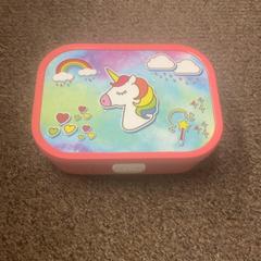 Obědová krabička Eenhoorn, jak nahlášeno Burgers' Zoo pomocí iLost