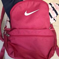 Ryggsäck, rapporterat av Qbuzz DMG med iLost