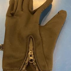 手袋片方のみ がiLostで IKEA福岡新宮 によって報告されました