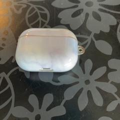 Caja de audífonos, ha sido reportado por Blauwnet Zwolle con iLost