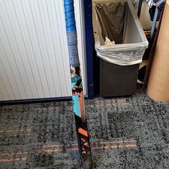 Kij hokejowy, zgłoszono przez Connexxion Haarlem IJmond przy użyciu iLost