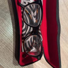 Puzdro na okuliare & Okuliare, ako bolo nahlásené Van der Valk Hotel Apeldoorn - De Cantharel pomocou iLost