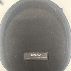 Hörlurar, rapporterat av BANKS Antwerp med iLost