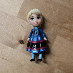 Lalka, zgłoszono przez IKEA Mons przy użyciu iLost