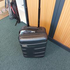 Rugzak koffer zwart, segundo informou RRReis Overijssel / Flevoland-IJsselmond usando iLost