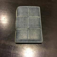 Pasjesetui, zoals gemeld door Qbuzz U-OV met iLost