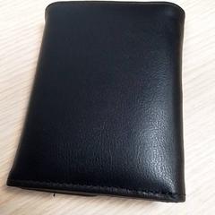 Brieftasche van Venrooij, gemeldet von Qbuzz Fryslân über iLost