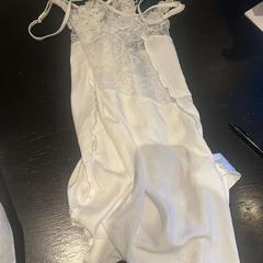 Nočné šaty, ako bolo nahlásené Van der Valk Hotel Amsterdam-Amstel pomocou iLost