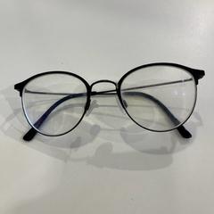 Bril Zwart/ rond montuur, a été signalé par Gemeente Noordwijk utilisant iLost