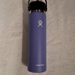 Vizesüveg, amint azt Grand Hotel Amrâth Amsterdam az iLost segítségével jelentette.