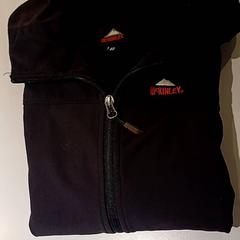 재킷 Donker blauw, iLost를 사용하여 Padualaan 97에 보고됨