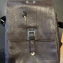 Rugzak Ted Cole, segons s'ha informat a iLost