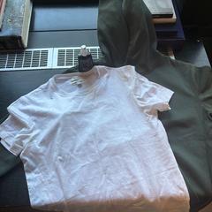 Genser, som rapportert av Hotel V Fizeaustraat ved bruk av iLost