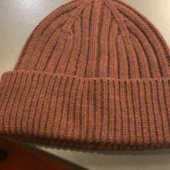 Gorro bonnet bonnet, ha sido reportado por MEININGER Hotel Bordeaux Gare Saint-Jean con iLost