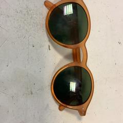 Zonnebril, zoals gemeld door Artis met iLost