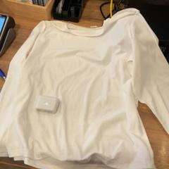 Bluse & Hörmuschel, gemeldet von MEININGER Hotel Marseille Centre la Joliette über iLost