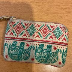 Pénztárca Op naam van Ferro, amint azt Gemeente Amsterdam az iLost segítségével jelentette.