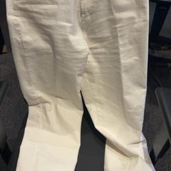 ズボン がiLostで Van der Valk Hotel Utrecht によって報告されました