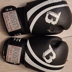 16 oz Bokshandschoenen van booster fight gear, as reported to iLost