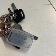 Kulcsok, amint azt GVB az iLost segítségével jelentette.