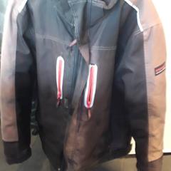 Jacka Bruin, rapporterat av EBS Tramplein med iLost