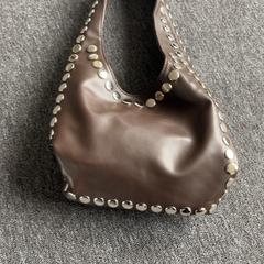 Bolsa, ha sido reportado por Arriva Achterhoek-Rivierenland con iLost