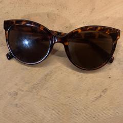 색안경, iLost를 사용하여 Pathé Utrecht Leidsche Rijn에 보고됨